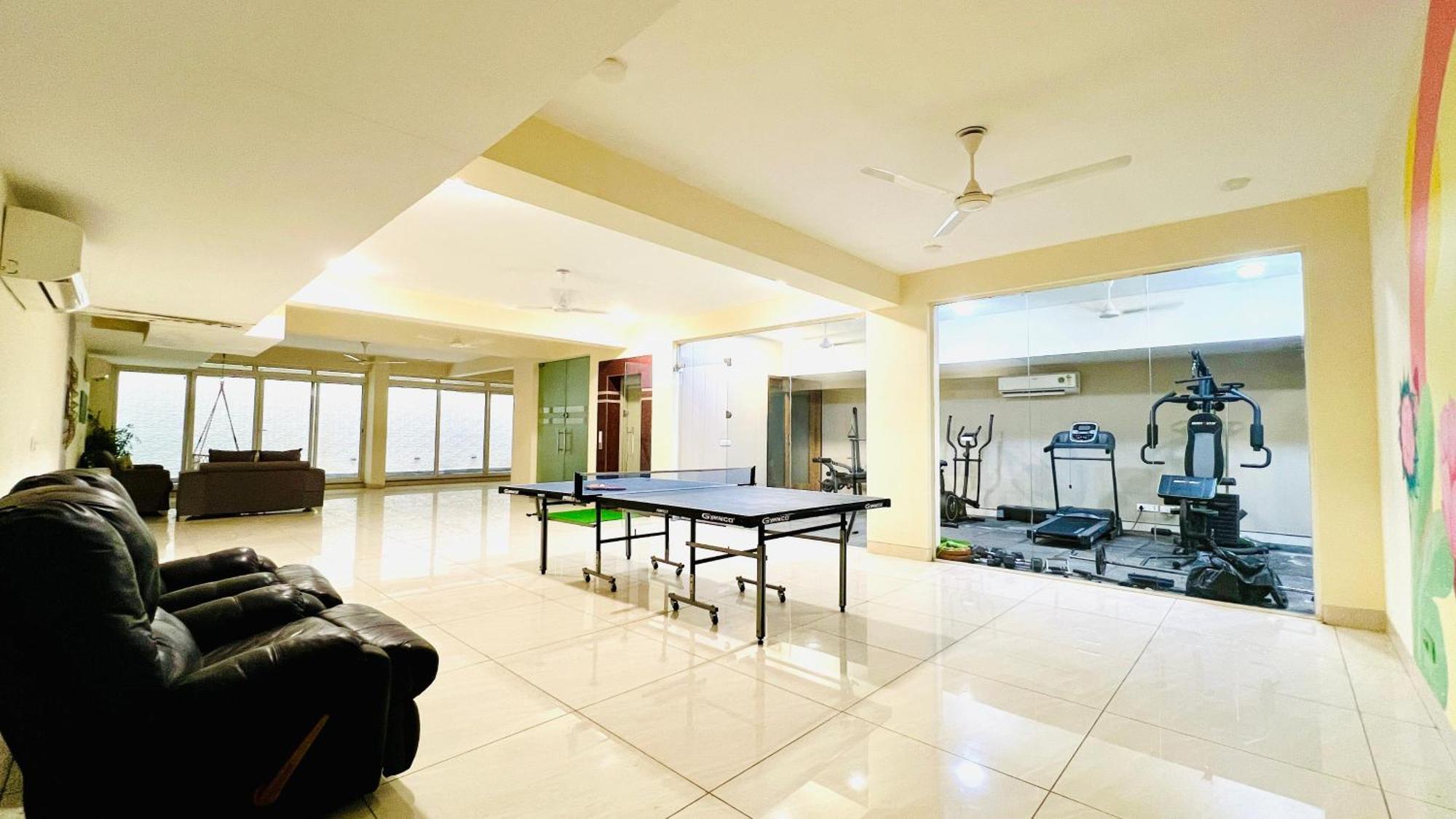 Bluo Studio4 Golf Course Road - Gym, Balcony, Lift Gurgáon Exteriér fotografie